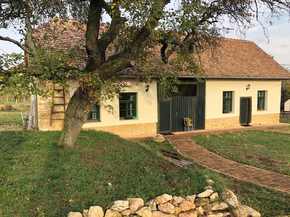 Édenkert Vendégházak Pécsvárad Kültér fotó